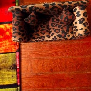 "Miniatures" Leopard Accent Decor